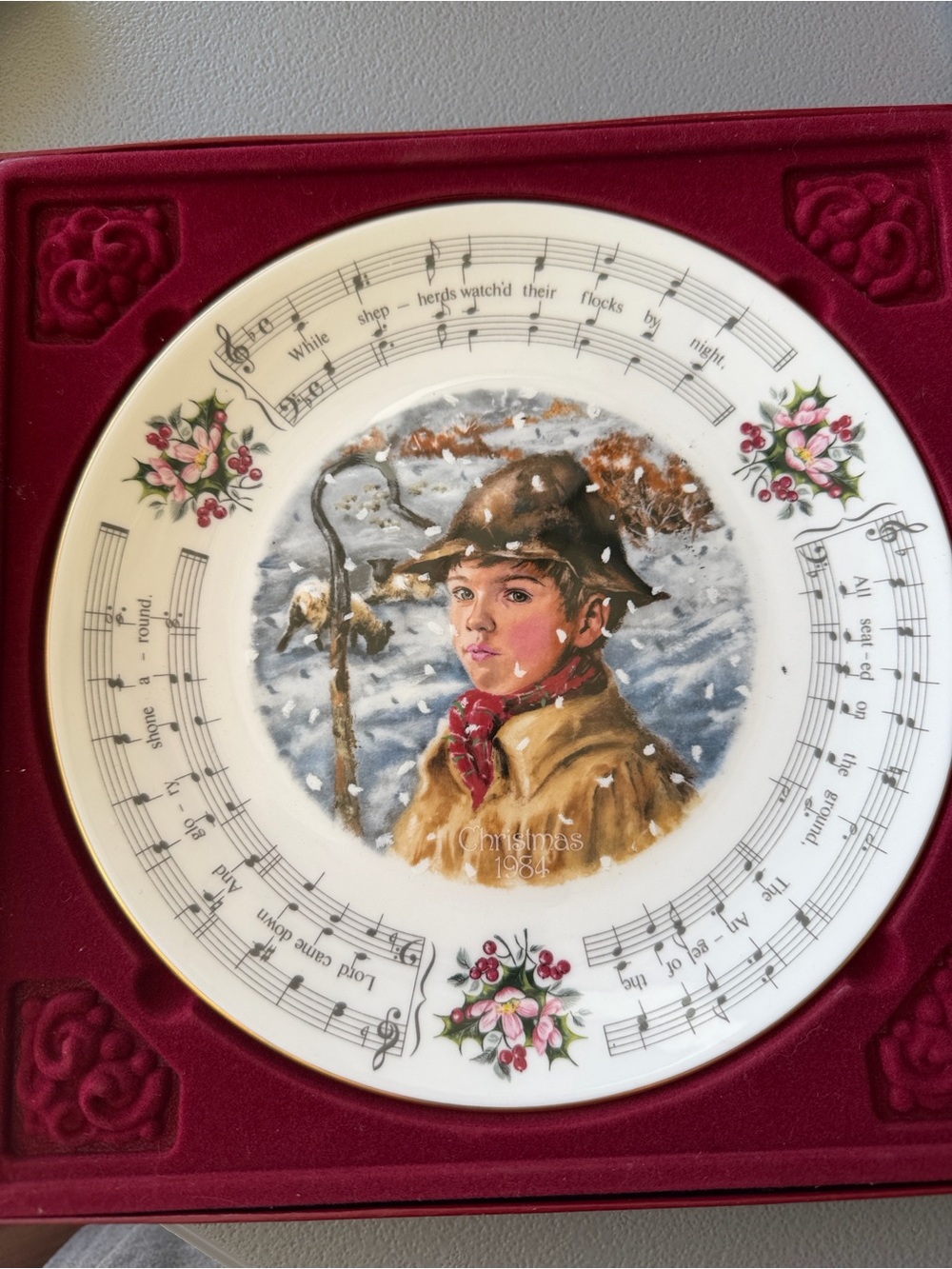 Royal Doulton 1984 Christmas Carols Plate w/ Original Box & Brochure